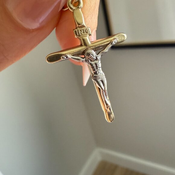 14K Solid Gold Cross Pendant - Picture 1 of 5
